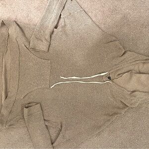 •Earthbound• Pullover